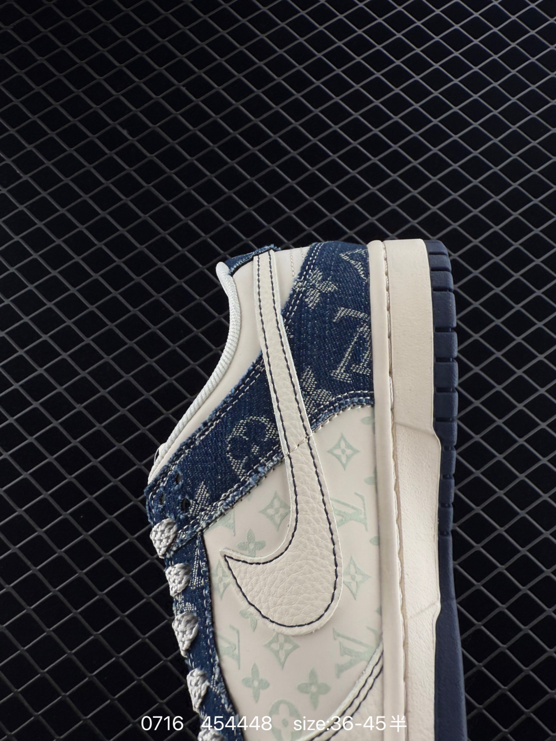 Travis Scott x Air Jordan 1 ” Reverse Mocha “